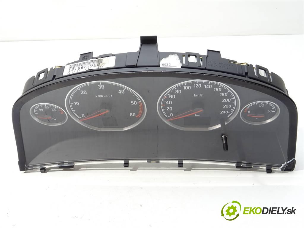 Opel Vectra C  2004 110 kW KOMBI 5D 1.9CDTI 150KM 02-08 1900 Prístrojovka 13186696EG (Prístrojové dosky, displeje)