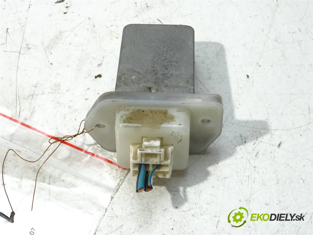 Nissan Primera P12  2002 93KW HATCHBACK 5D 2.2Di 126KM 01-07 2200 Odpor, rezistor kúrenia vzduchu  (Odpory (rezistory) kúrenia)