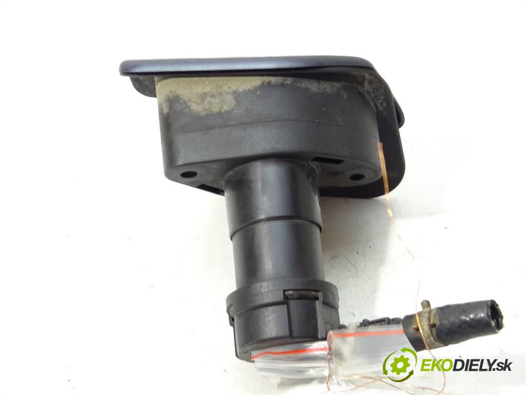 Opel Vectra C LIFT    KOMBI 5D 1.9CDTI 120KM 02-08  ostrekovača svetla ľavy  (Motorčeky, čerpadlá ostrekovačov)