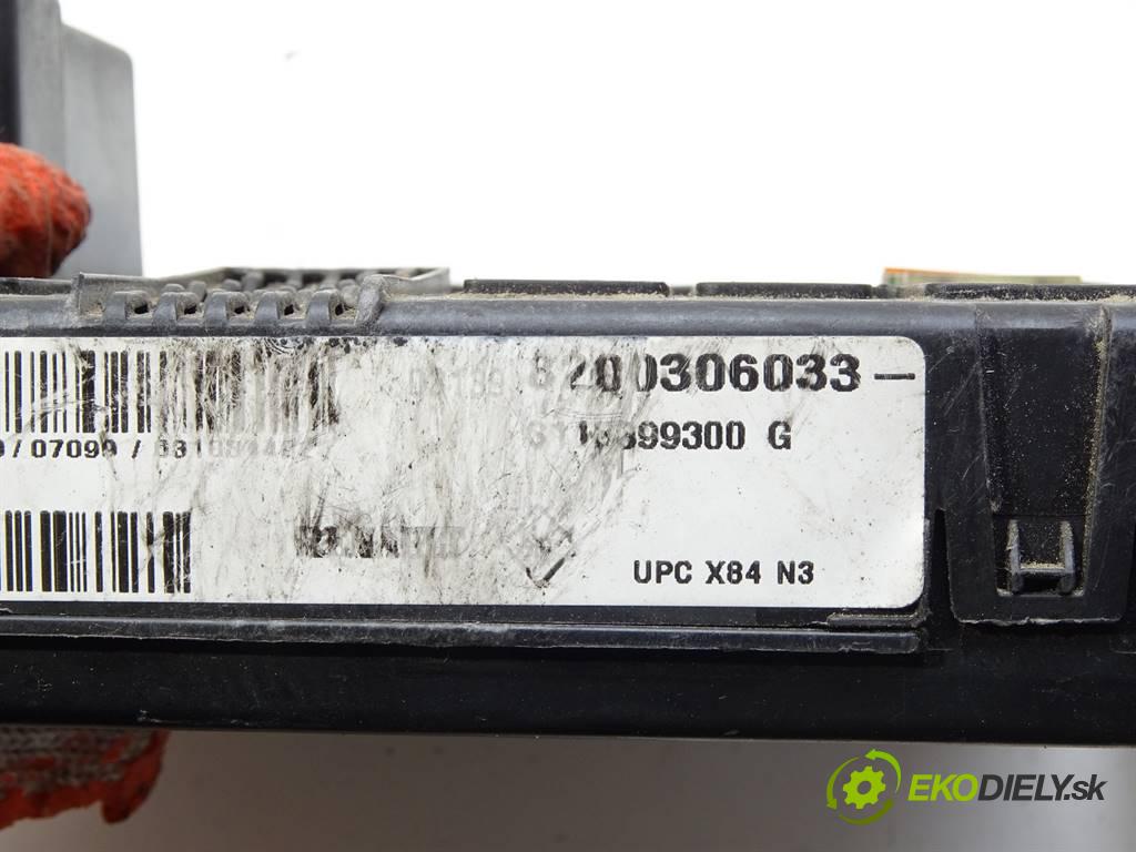 Renault Megane II    A  Modul UPC 8200306033