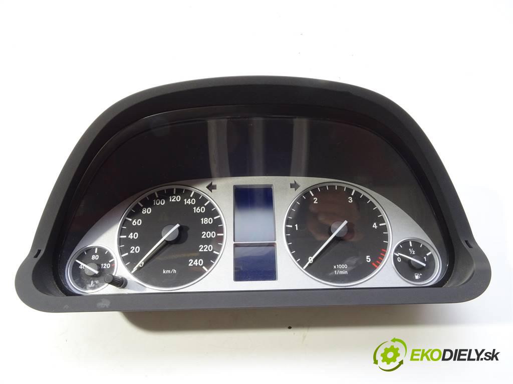 Mercedes-Benz B W245  2005 80 kW 2.0CDI 109KM 05-11 2000 Prístrojovka A1695407747 (Prístrojové dosky, displeje)