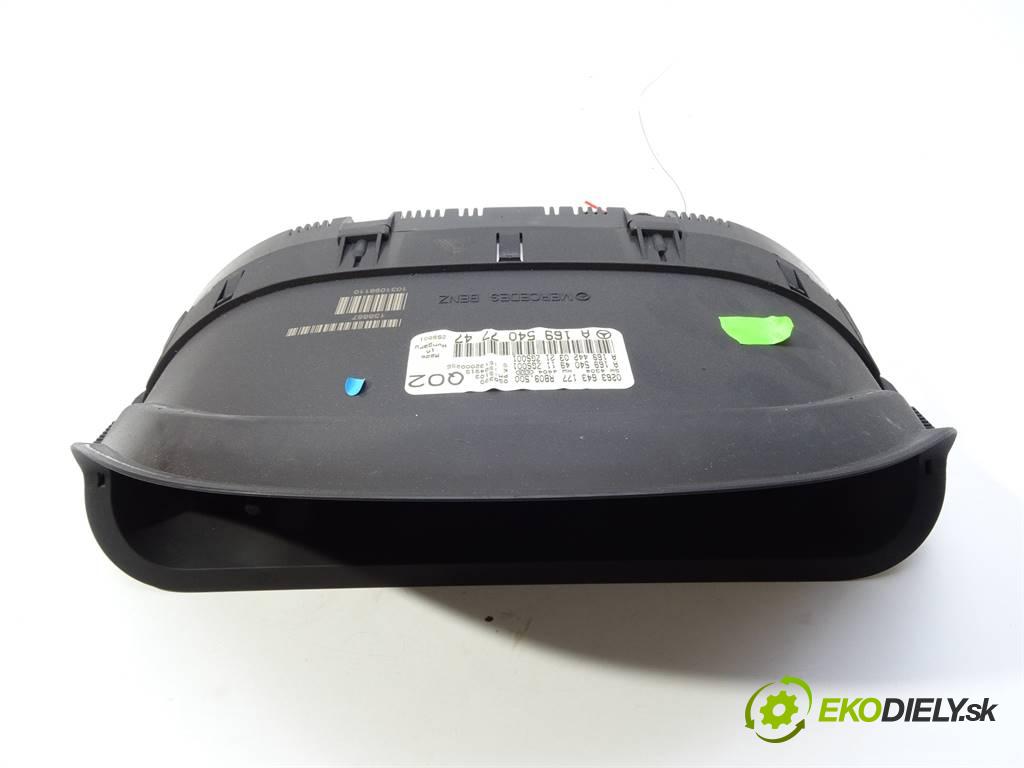 Mercedes-Benz B W245  2005 80 kW 2.0CDI 109KM 05-11 2000 Prístrojovka A1695407747 (Prístrojové dosky, displeje)