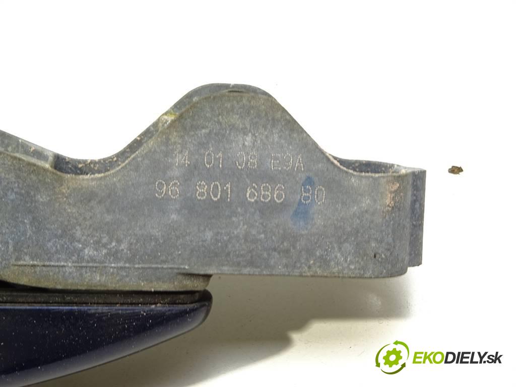 Citroen C4 Picasso  2008 110KM 1.6HDI 109KM 06-13 1600 Kľučka predný ľavá strana vonkajšia  (Vonkajšie predné ľavé)