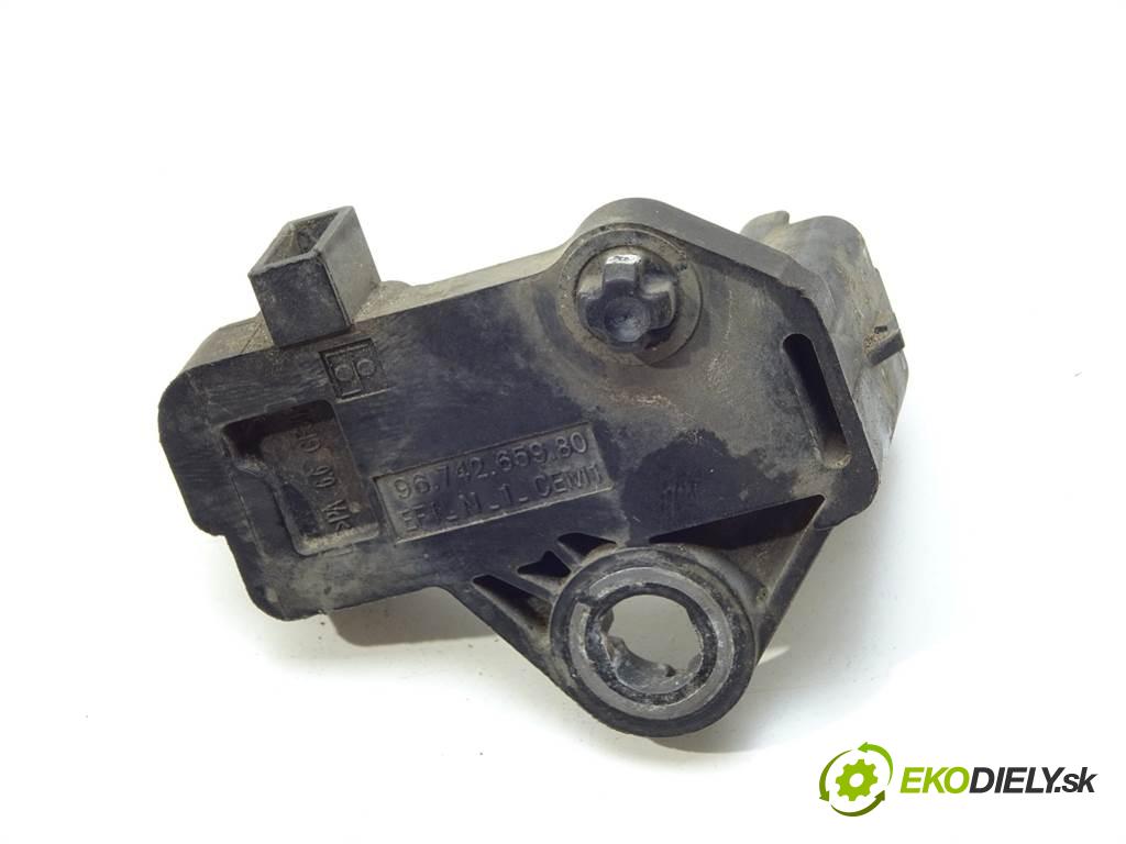 Peugeot Boxer II  2017 96 kW LIFT 2.0BlueHDI 130KM 14- 2000 snímač pozice hřídele klikového 9674265980 (Snímače polohy kliky, vačky)