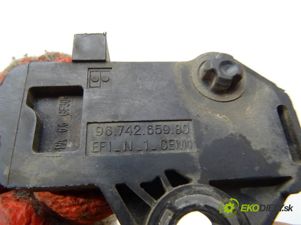 Peugeot Boxer II  2017 96 kW LIFT 2.0BlueHDI 130KM 14- 2000 snímač pozice hřídele klikového 9674265980 (Snímače polohy kliky, vačky)