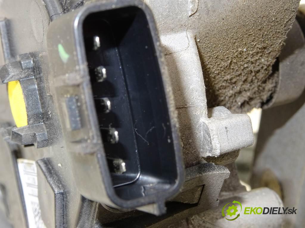 Renault Megane IV  2017  SEDAN 4D 1.5DCI 110KM 15- 1500 Mechanizmus stieračov predný 288007714R (Motorčeky stieračov predné)