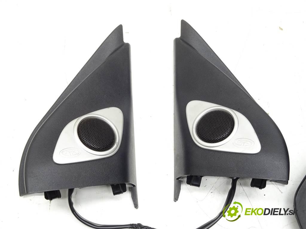 Mitsubishi Outlander II    2.0DI-D 140KM 06-12  reproduktory Zosilňovač subwoofer ROCKFORD 8701A279 8720A012