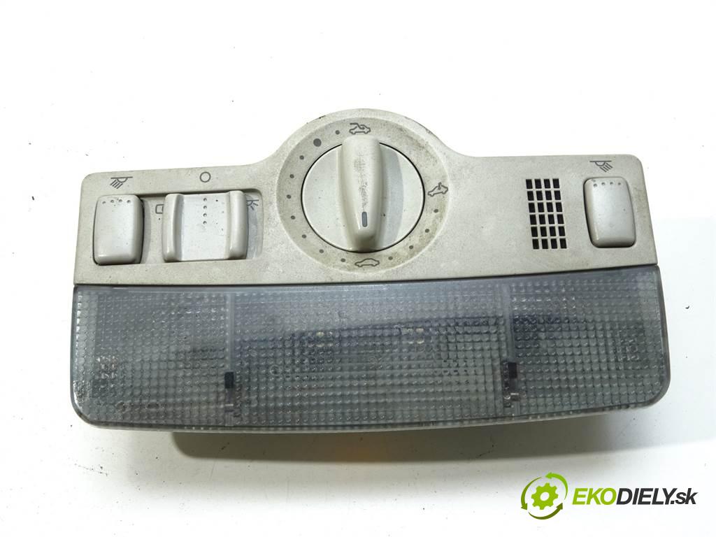 Volkswagen Golf IV  1999 66 kW HATCHBACK 5D 1.9TDI 90KM 97-03 1900 svetlo stropné 1J0947105 (Osvetlenie interiéru)