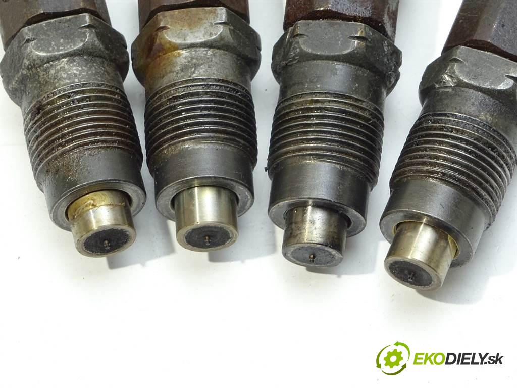 Toyota Hiace IV  1997 57KW H100 2.4D 78KM 95-04 2446 vstřikovací ventily