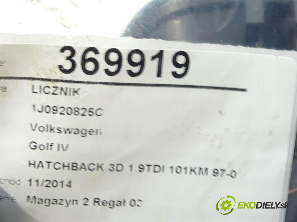 Volkswagen Golf IV  2001 74kw HATCHBACK 3D 1.9TDI 101KM 97-03 1900 Prístrojovka 1J0920825C (Prístrojové dosky, displeje)