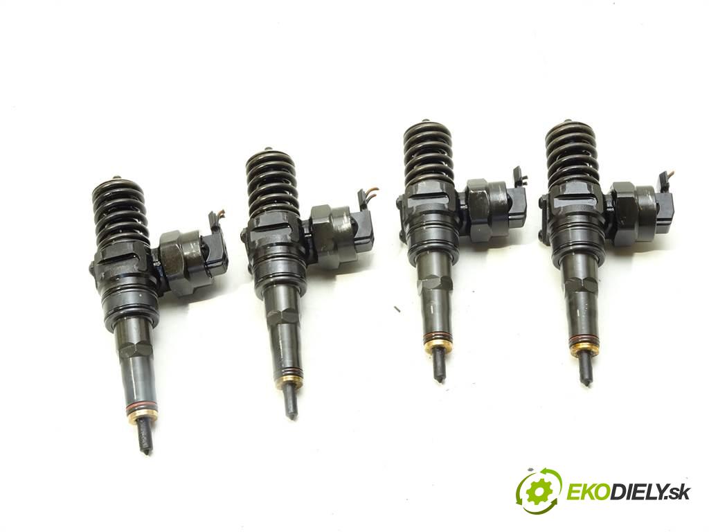 Volkswagen Golf IV  2001 74kw HATCHBACK 3D 1.9TDI 101KM 97-03 1900 vstrekovače 0414720015 (Vstrekovače)