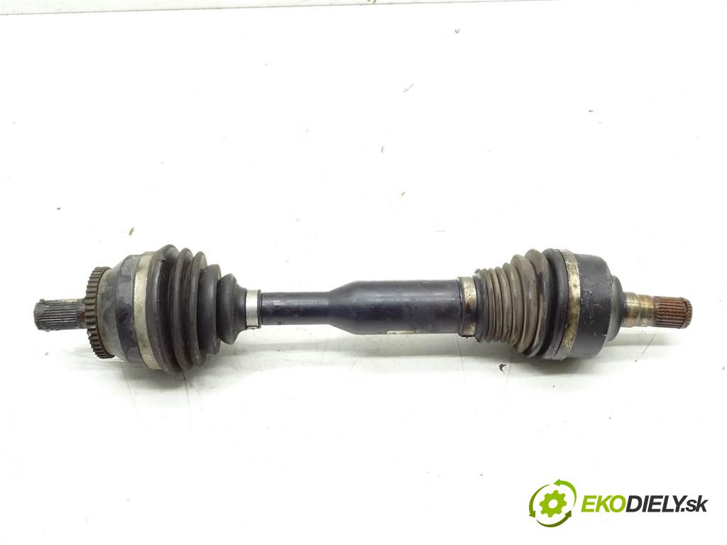 Volvo XC90 I  2005 315KM 4.4B V8 316KM 02-06 4400 Poloos ľavá strana 30735564 (Poloosy)