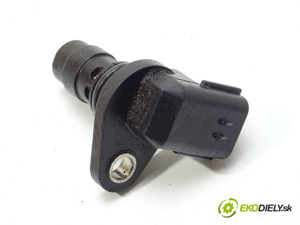Volvo XC90 I    4.4B V8 316KM 02-06  snímač pozice vačkového hřídele  (Snímače polohy kliky, vačky)