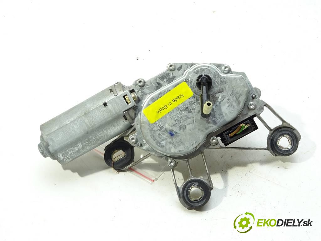 Seat Leon  2000 92KW HATCHBACK 5D 1.8B 125KM 99-05 1800 motorek stěračů zadní část
