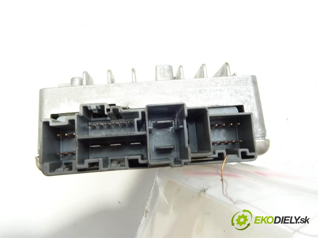 Fiat Punto II FL    HATCHBACK 5D 1.2B 60KM 03-11  Modul servočerpadlo 26101075 (Ostatné)