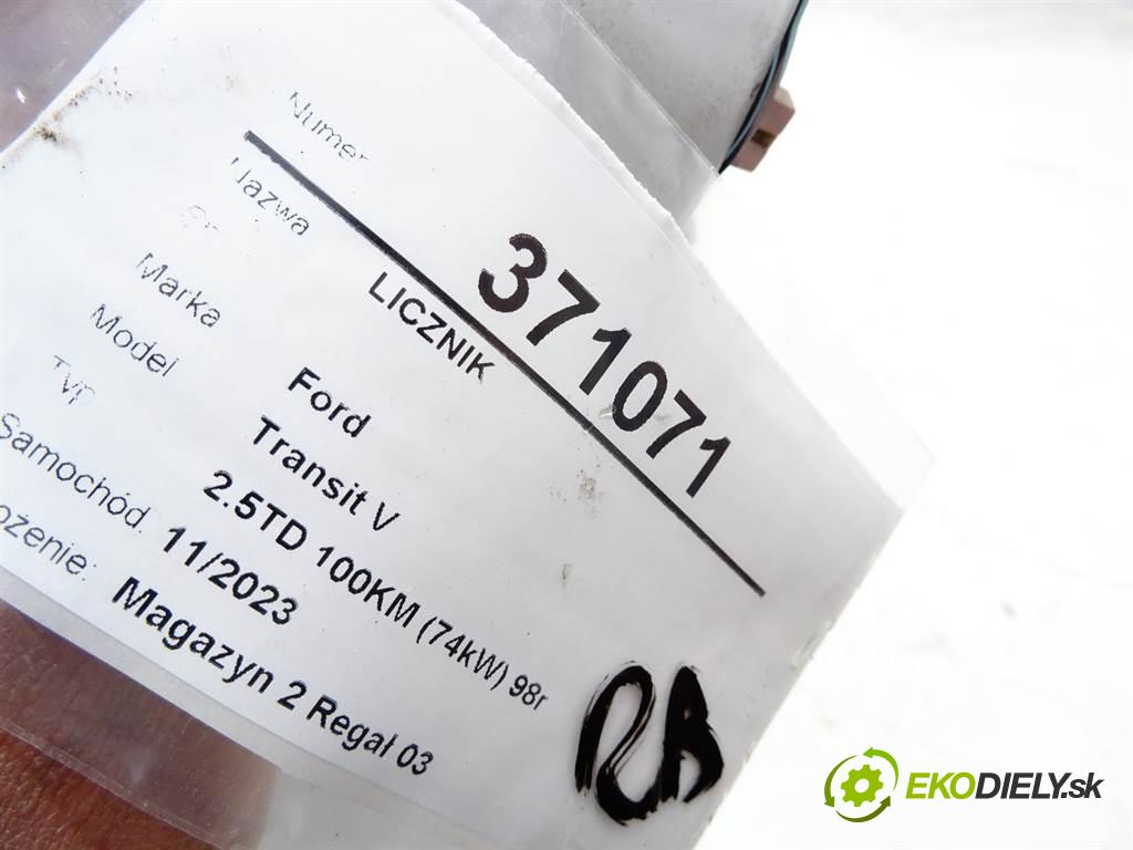 Ford Transit V  1998 80 kW 2.5TD 100KM (74kW) 98r 2500 Prístrojovka 98VP-10C956-EB (Prístrojové dosky, displeje)