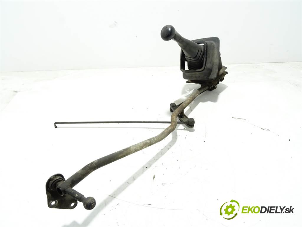 Volkswagen Transporter IV T4  1992 57 kW 2.4D AAB 78KM (57kW) 92r 2400 Kulisa  (Rýchlostné páky / kulisy)