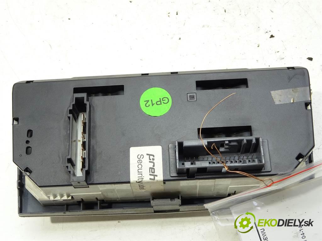 Opel Astra H  2007 81 kW KOMBI 1.7CDTI 125KM 04-14 1700 Panel ovládania kúrenia 13247814 (Prepínače, spínače, tlačidlá a ovládače kúrenia)
