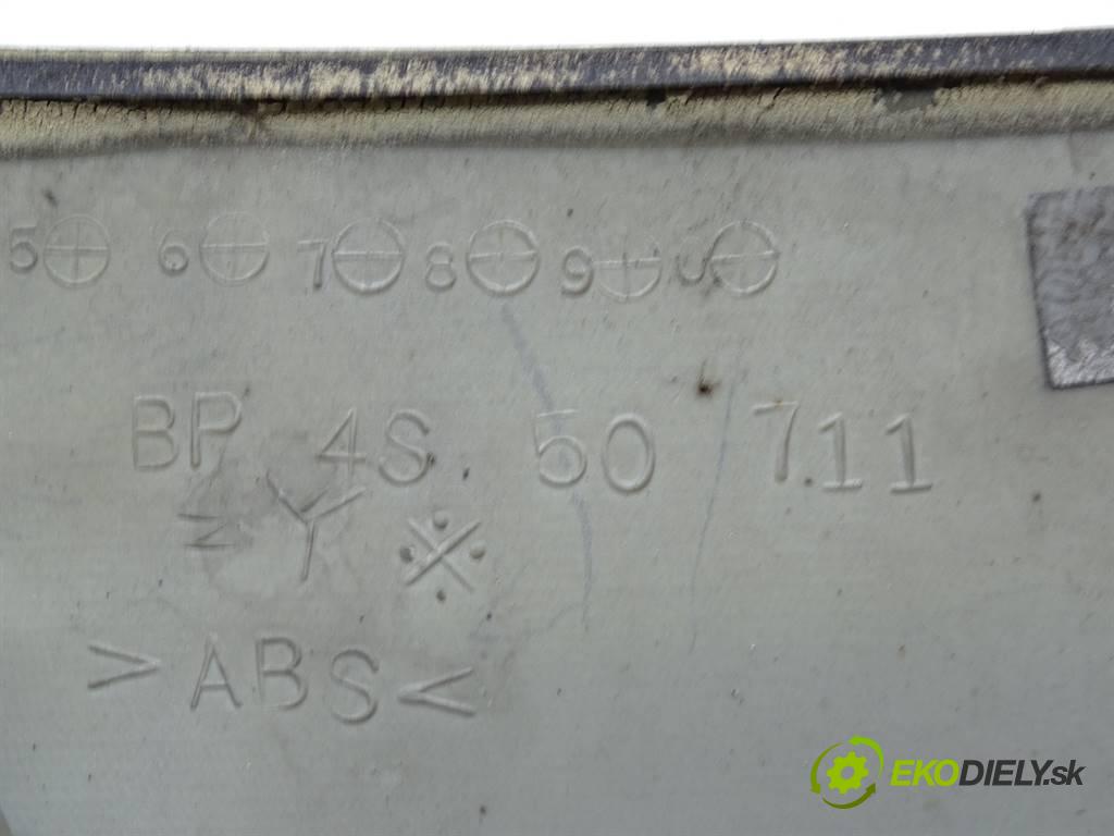 Mazda 3  2005 118 kW BK HATCHBACK 5D 2.3B 158KM 03-09 2300 mřížka maska BP4S50711 (Mřížky (masky) chladičů)