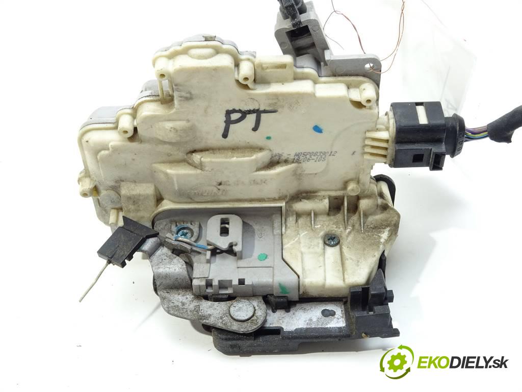 Seat Toledo III  2006 77 kW 1.9TDI 105KM 04-09 1900 zámok zadní část pravý 5P0839012