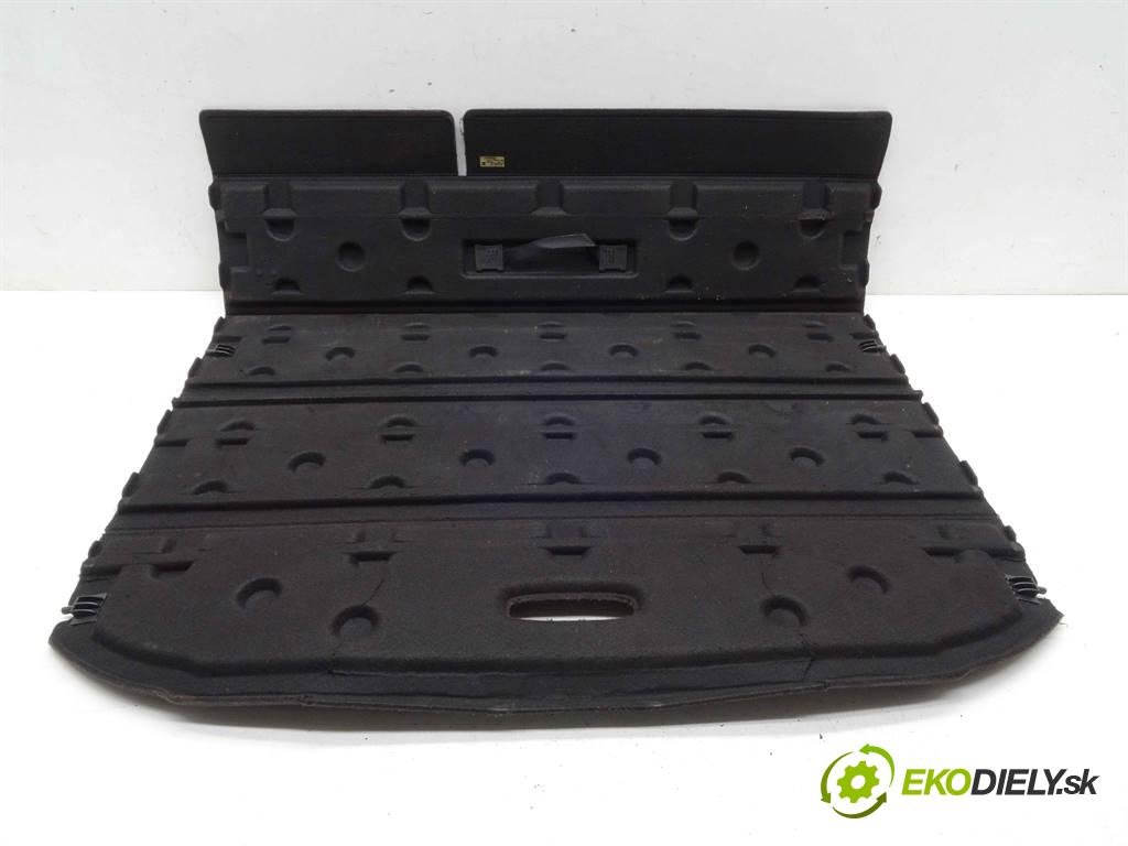 Seat Altea XL    4X4 FREETRACK 2.0TDI 140KM 06-09  podlaha kufra