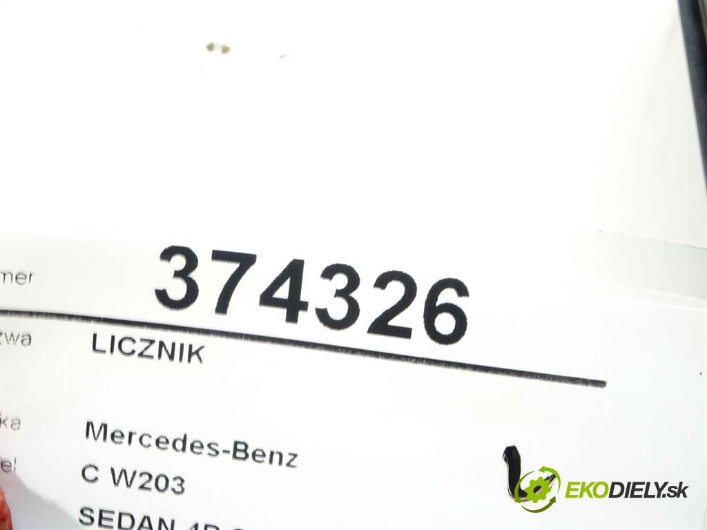 Mercedes-Benz C W203  2000 120 kW SEDAN 4D 2.0B KOMPRESSOR 163KM 00-06 2000 Prístrojovka A2035400711 (Prístrojové dosky, displeje)