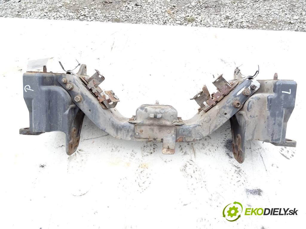 Renault Premium    DXI 460 06-14r  Výstuha pod Motor  (Výstuhy predné)