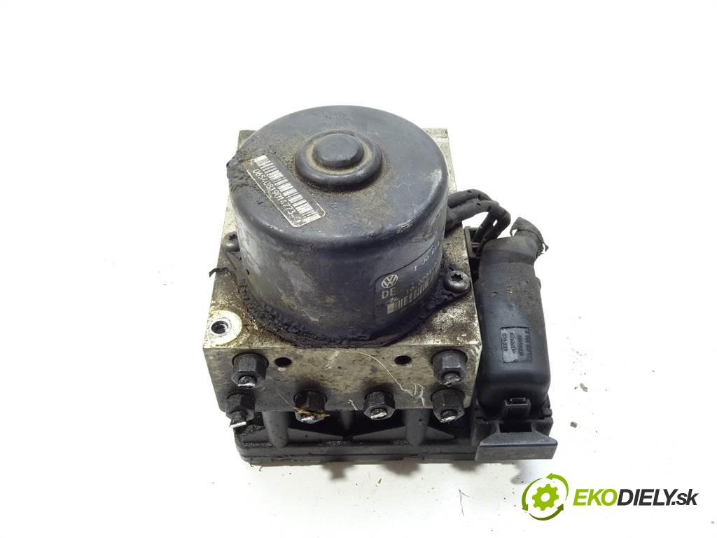 Audi A3 8L  1996 92 kW HATCHBACK 3D 1.8B 125KM 96-00 1800 Pumpa ABS 1J0614217A (Pumpy ABS)