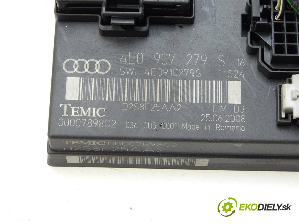 Audi S8 D3    A8 5.2B V10 450KM 06-10  Modul Riadiaca jednotka svetiel 4E0907279S (Ostatné)