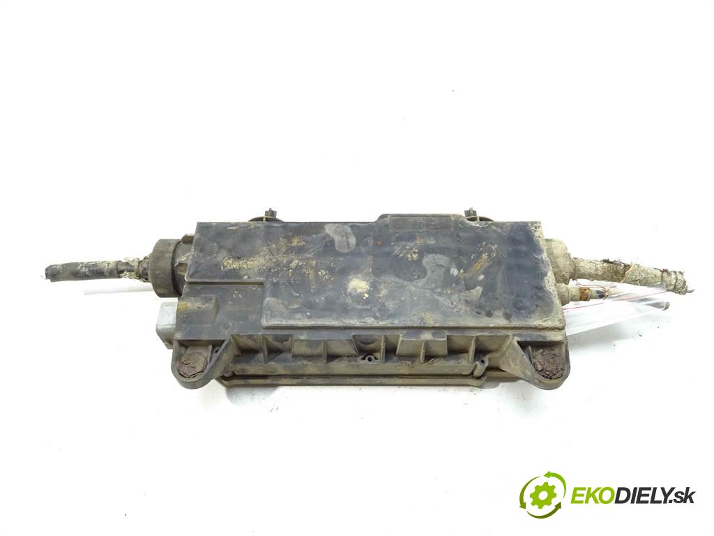 Ford Focus C-Max    2.0TDCI 136KM 03-06  BRZDA: ručný elektrický 3M51-2598-EA (Ručné brzdy)