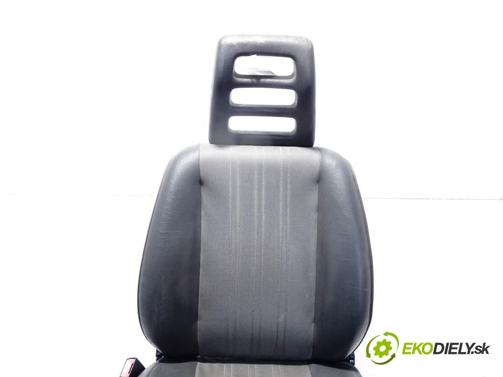 CITROEN JUMPER Platforma / podwozie (230) 1994 - 2002    2.5 TDi 79 kW [107 KM] olej napędowy 1996 - 2002  Sedadlo ľavy  (Sedačky, sedadlá)