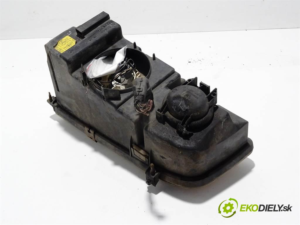 Mercedes-Benz Axor    6x2 2528L 6.4 205kW (280KM) 01-04  světlomet pravý