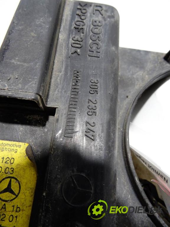 Mercedes-Benz Axor    6x2 2528L 6.4 205kW (280KM) 01-04  světlomet pravý