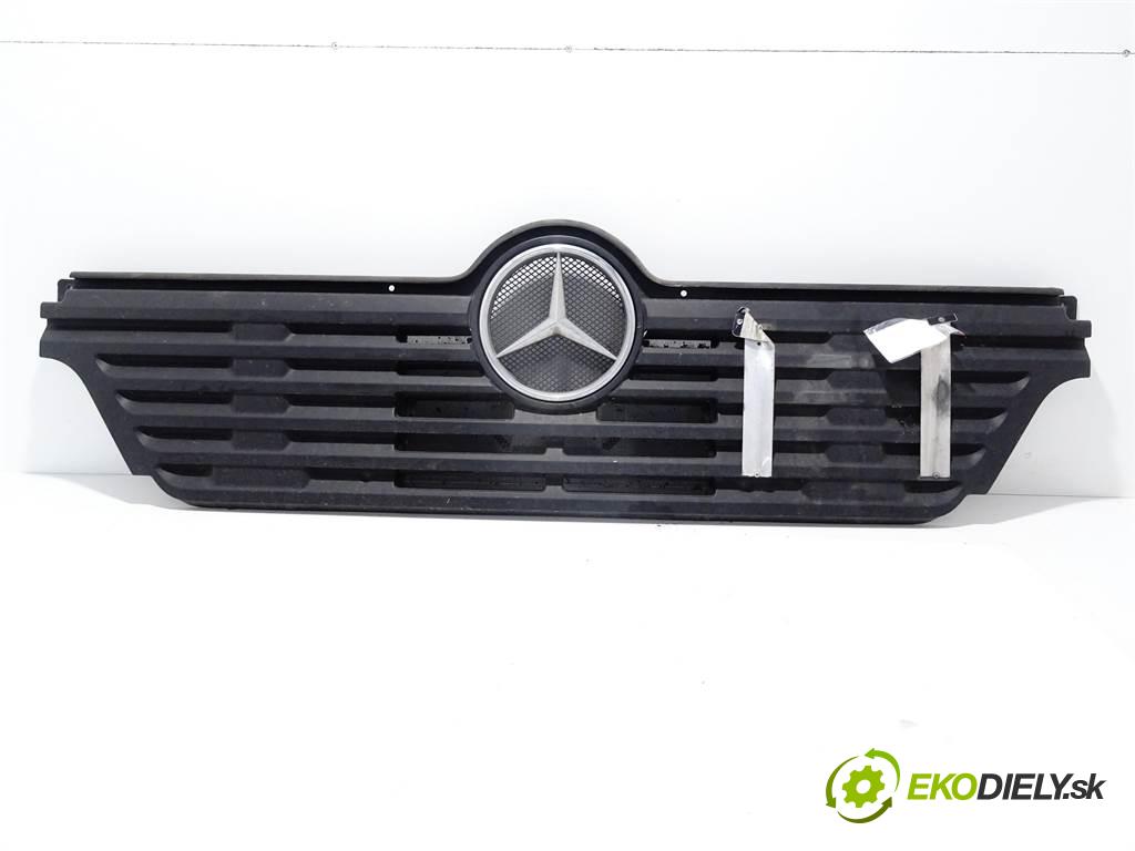 Mercedes-Benz Axor    6x2 2528L 6.4 205kW (280KM) 01-04  Mriežka maska  (Mriežky, masky)