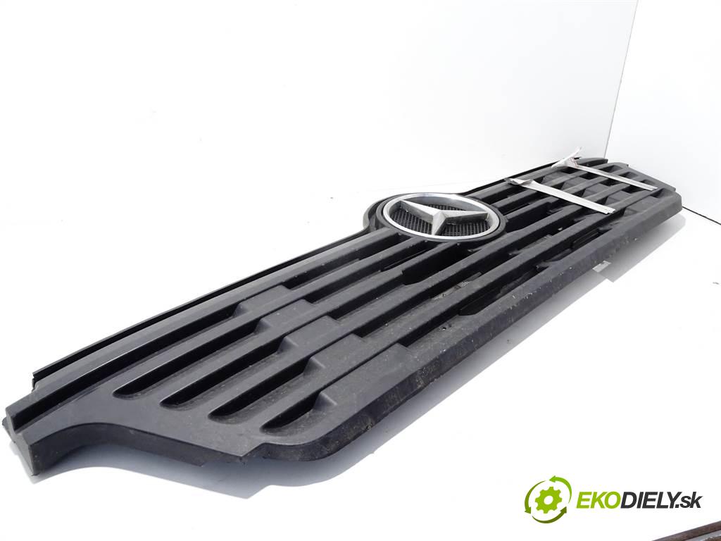 Mercedes-Benz Axor    6x2 2528L 6.4 205kW (280KM) 01-04  Mriežka maska  (Mriežky, masky)