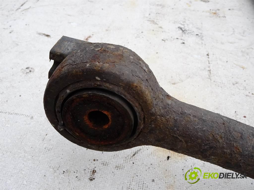 Mercedes-Benz Axor    6x2 2528L 6.4 205kW (280KM) 01-04  tyč stabilizátora přední část  (Držáky stabilizátoru)