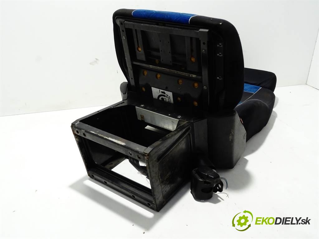 Volvo FH12    FH12 EURO2 D12A 93-01  Sedadlo pravy  (Sedačky, sedadlá)