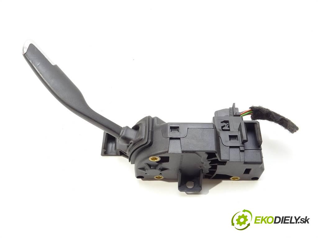 Citroen C4 Picasso    1.6HDI 112KM 06-13  přepínač 96811352XT