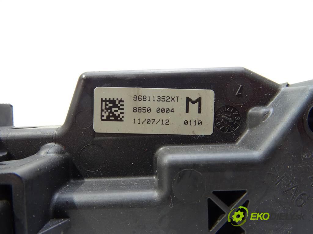 Citroen C4 Picasso    1.6HDI 112KM 06-13  přepínač 96811352XT