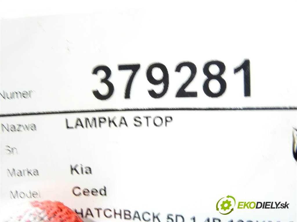 Kia Ceed    HATCHBACK 5D 1.4B 109KM 06-12  světlo světlo brzdových světel 92701-1H0