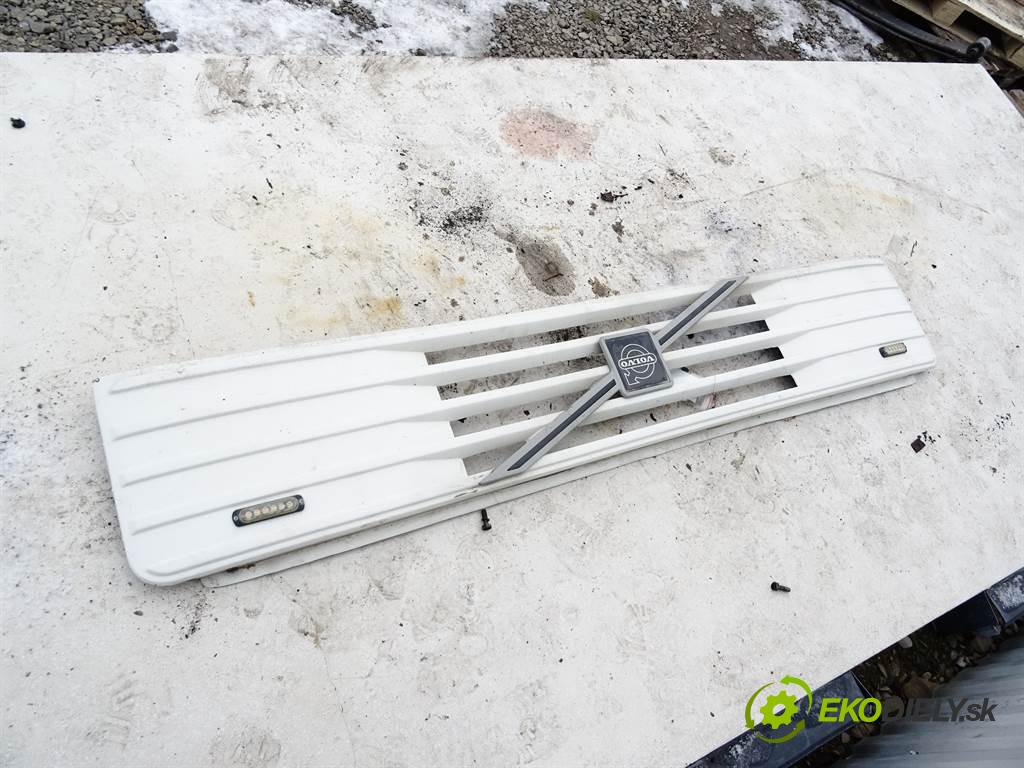 VOLVO FH12 Wywrotka 1996 279 kW FH 12/380 279 kW [379 KM] olej napędowy 1993 - 2005 12132 Kapota Mriežka