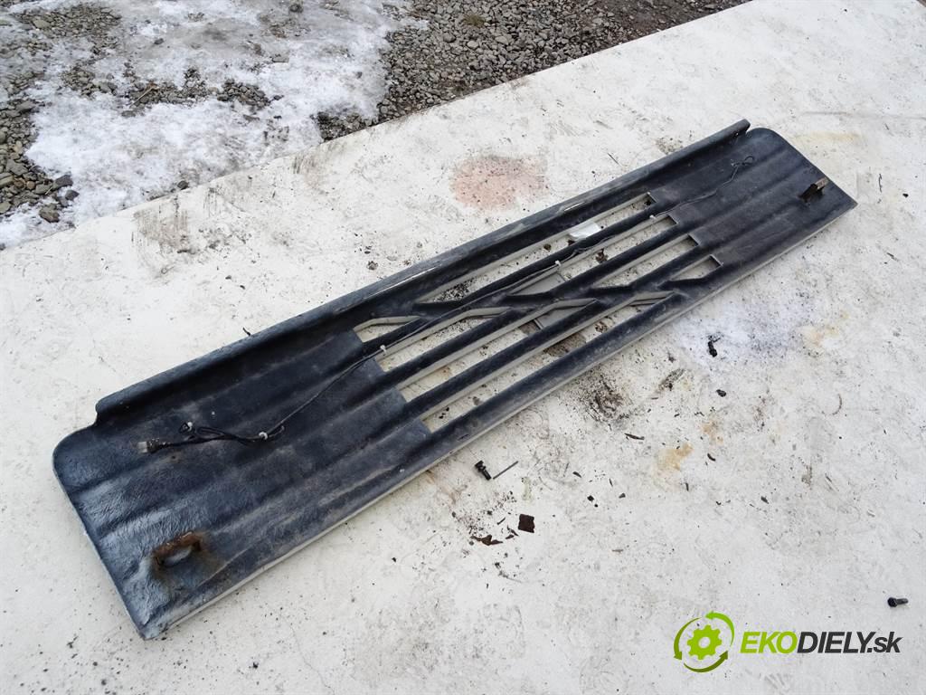 VOLVO FH12 Wywrotka 1996 279 kW FH 12/380 279 kW [379 KM] olej napędowy 1993 - 2005 12132 Kapota Mriežka