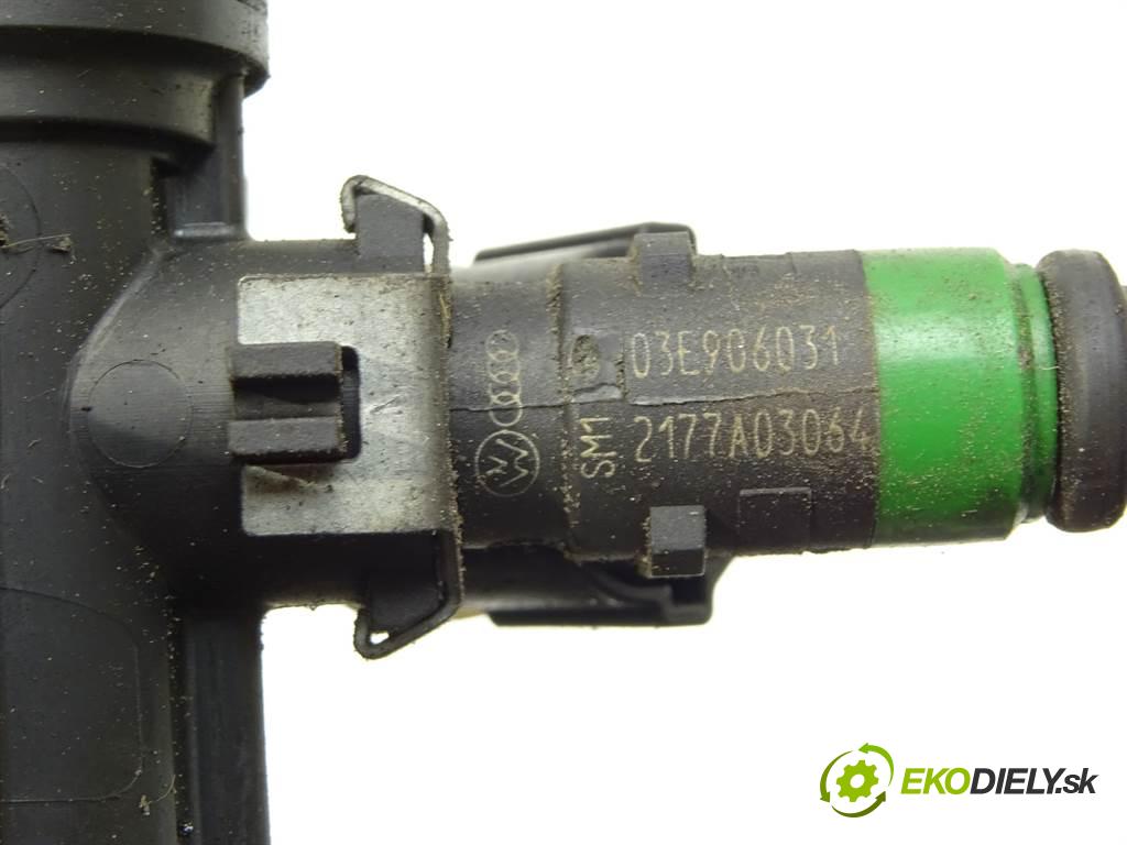 Volkswagen Polo IV 9N  2002 47 kW HATCHBACK 5D 1.2B 64KM 01-09 1200 Lišta vstrekovacia Vstrekovacie ventily 03E133320 (Vstrekovacie lišty)