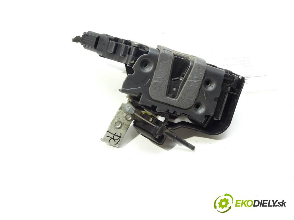 Ford S-MAX  2007 103 kW 2.0TDCI 140KM 06-15 2000 zámok přední část pravý 6M2A-R21812-AC