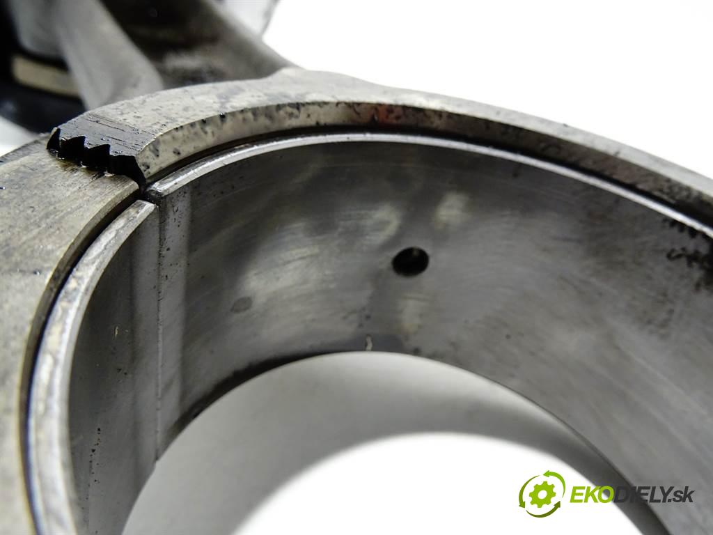 Volvo FH12    FH12 EURO2 D12A 93-01  PIEST: ojnica  (Piesty)