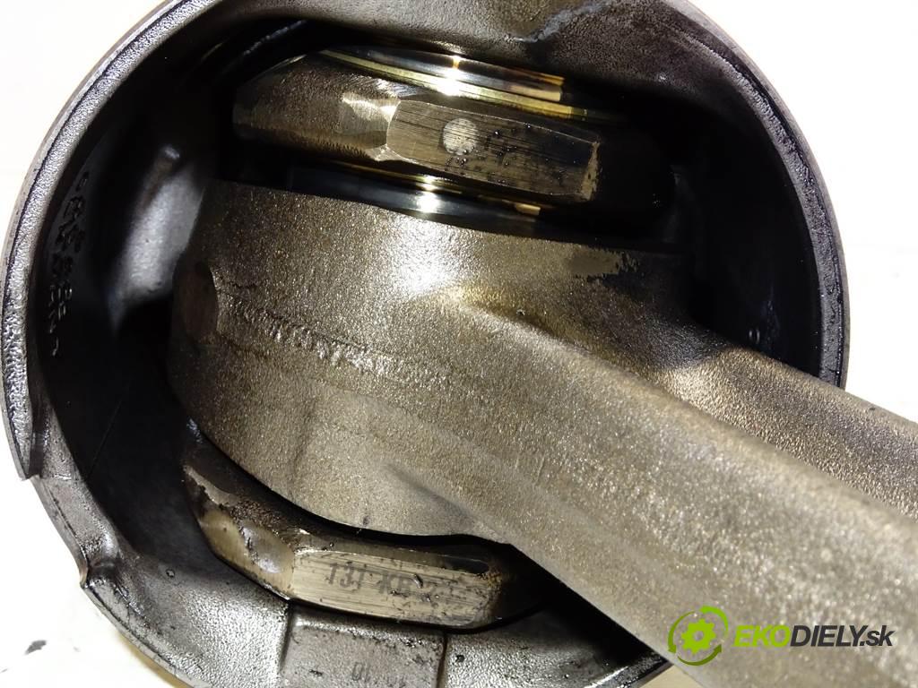 Volvo FH12    FH12 EURO2 D12A 93-01  PIEST: ojnica  (Piesty)