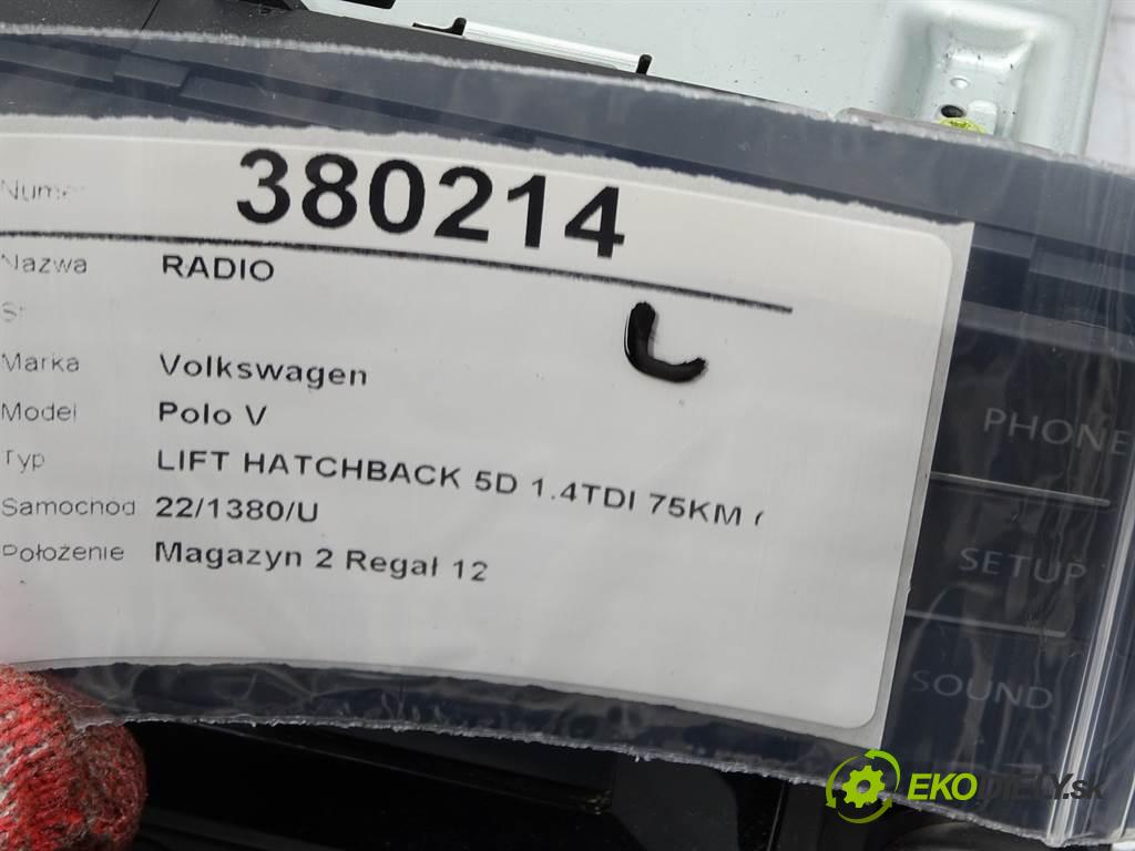 Volkswagen Polo V  2016 75KM LIFT HATCHBACK 5D 1.4TDI 75KM 09-17 1400 RADIO 6C0035888B (Audio zariadenia)