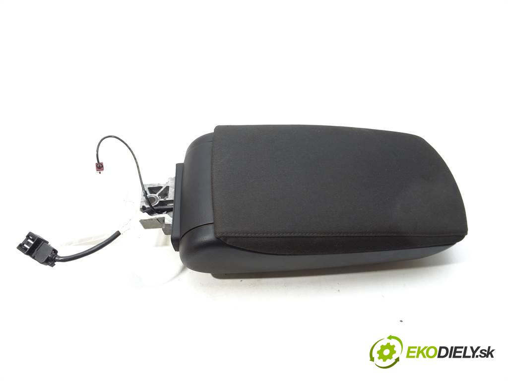 Audi A6 C6    SEDAN QUATTRO 3.0TDI 225KM 04-08  Lakťová opierka  (Lakťové opierky)