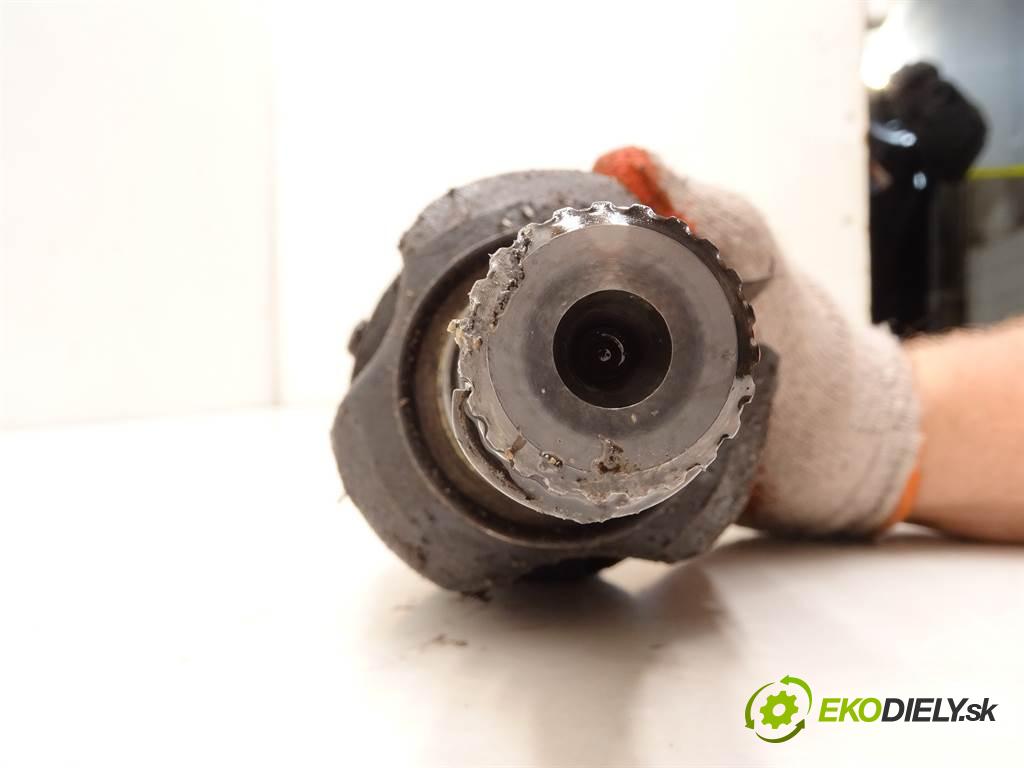 Toyota Avensis II T25  2003 110KM SEDAN 4D 1.6B 110KM 03-09 1600 Poloos pravá  (Poloosy)