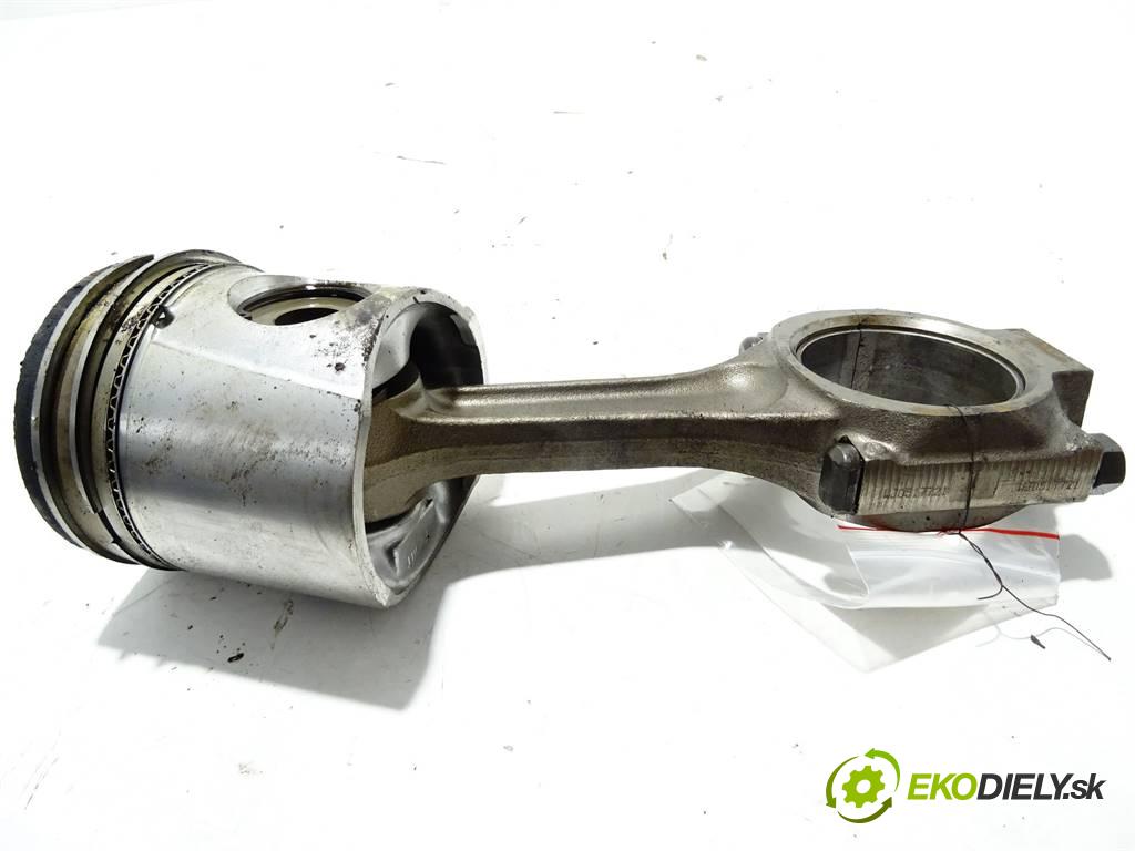 . .    CUMMINS 6CT CGE250 30  PIEST: ojnica  (Piesty)